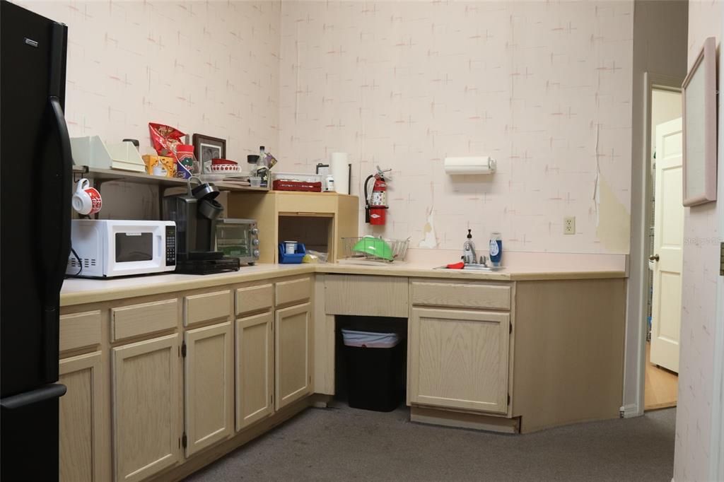 合同活跃: $999,000 (0 贝兹, 0 浴室, 6140 平方英尺)