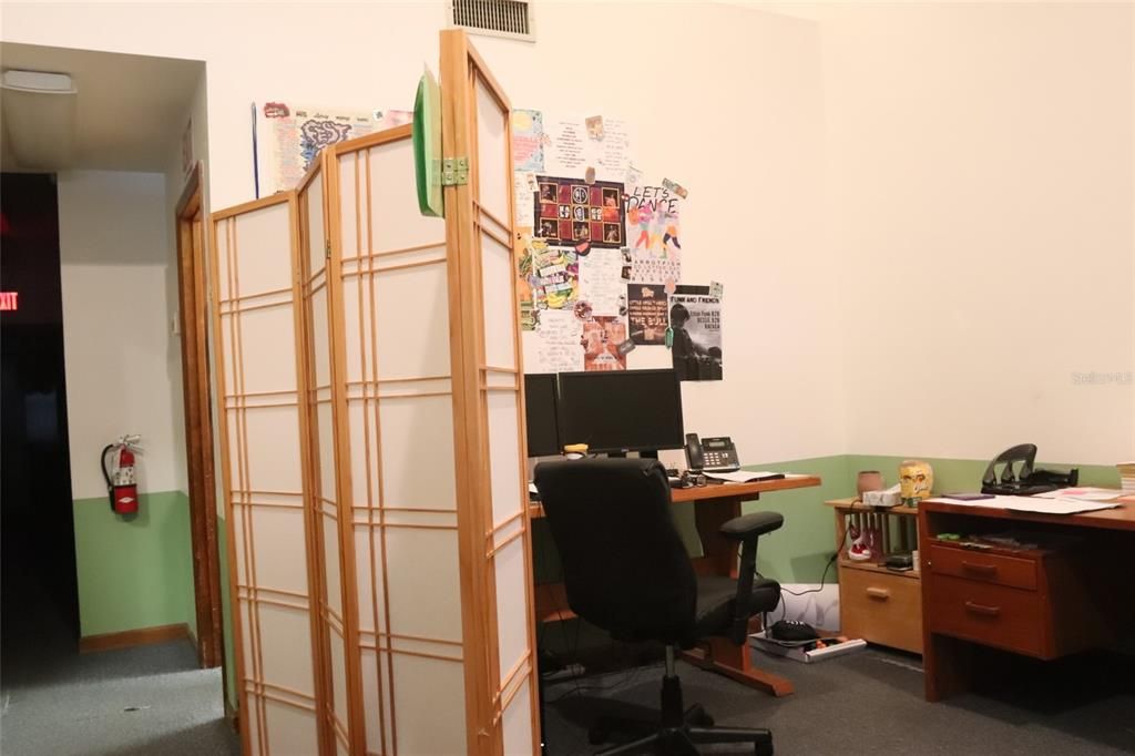 合同活跃: $999,000 (0 贝兹, 0 浴室, 6140 平方英尺)