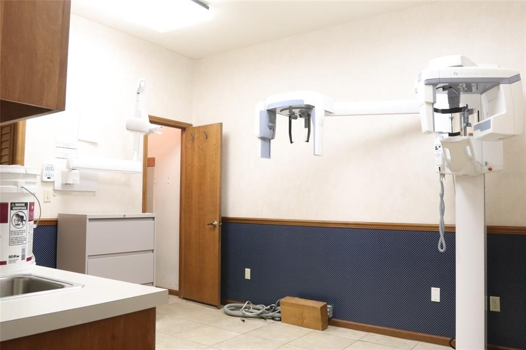 合同活跃: $999,000 (0 贝兹, 0 浴室, 6140 平方英尺)