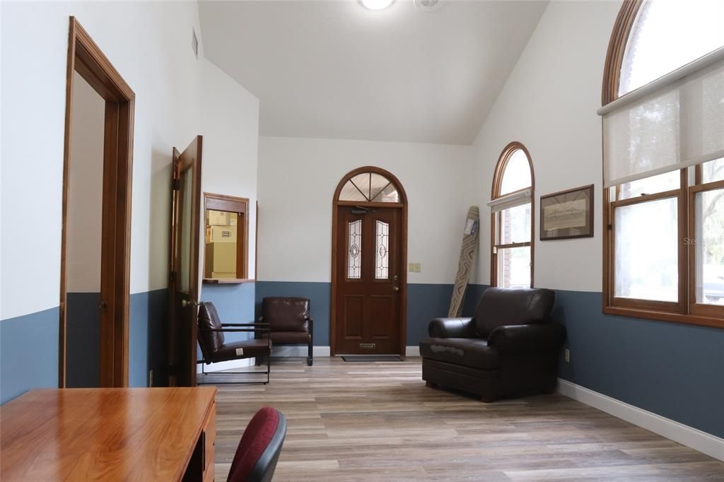 合同活跃: $999,000 (0 贝兹, 0 浴室, 6140 平方英尺)