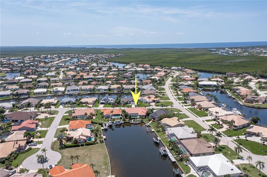 合同活跃: $849,000 (3 贝兹, 2 浴室, 2735 平方英尺)