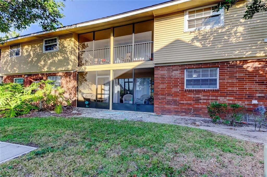 Recientemente alquilado: $1,850 (2 camas, 2 baños, 1255 Pies cuadrados)