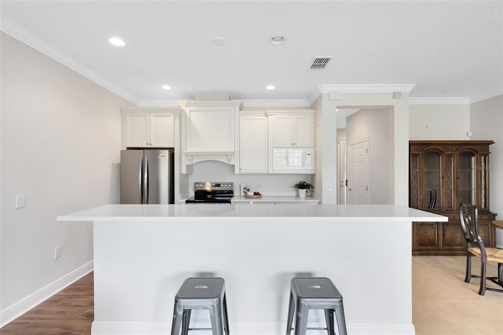 待售: $379,900 (2 贝兹, 2 浴室, 1854 平方英尺)