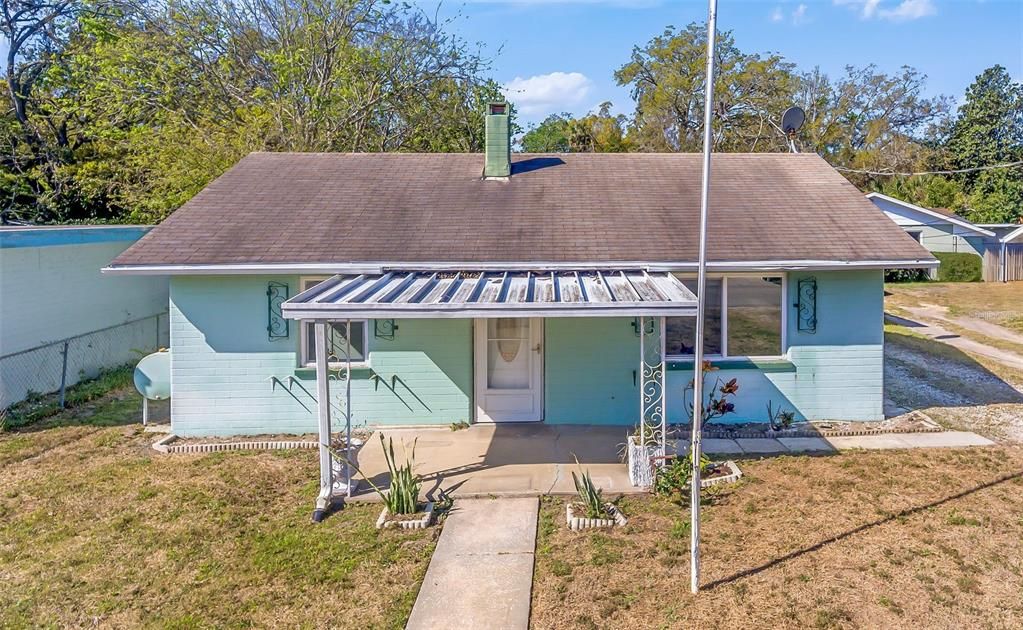 Recently Sold: $134,900 (3 beds, 2 baths, 1387 Square Feet)