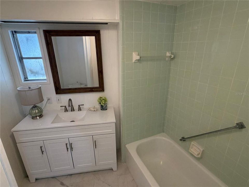 待售: $159,000 (2 贝兹, 2 浴室, 1152 平方英尺)