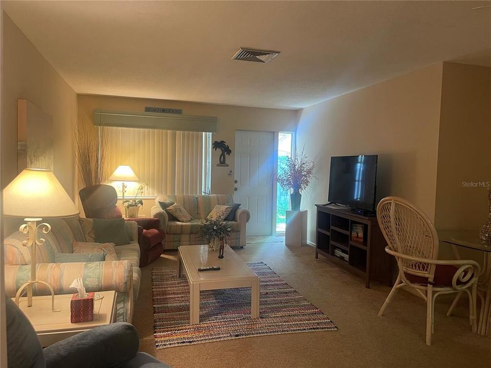 En Venta: $147,000 (2 camas, 1 baños, 816 Pies cuadrados)