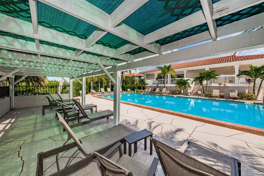 待售: $299,000 (2 贝兹, 2 浴室, 1065 平方英尺)