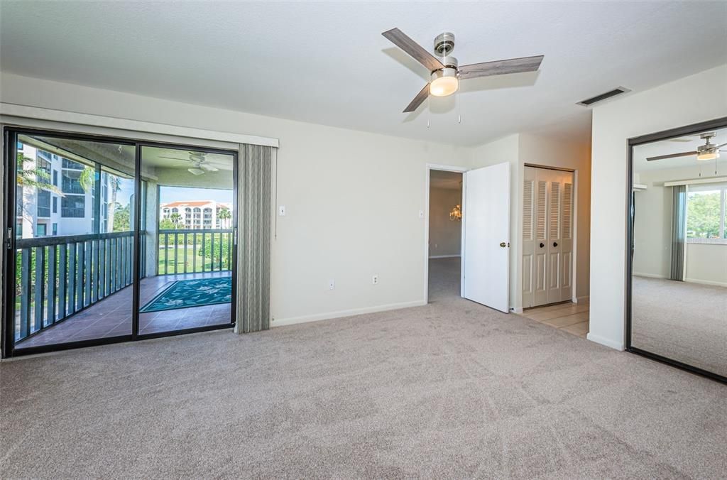 待售: $299,000 (2 贝兹, 2 浴室, 1065 平方英尺)