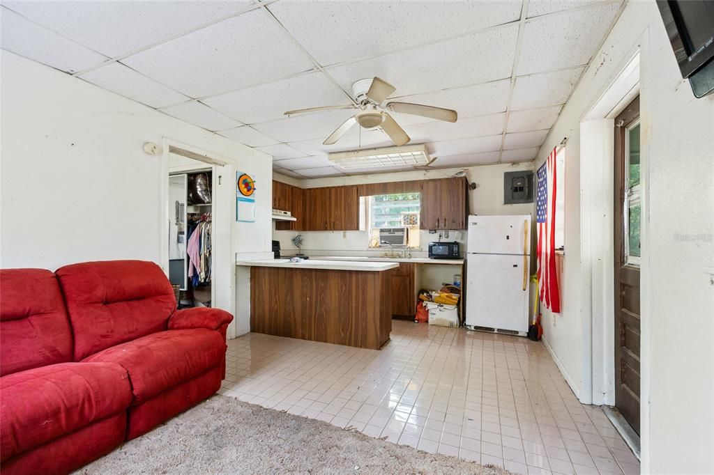 En Venta: $240,000 (4 camas, 0 baños, 1680 Pies cuadrados)