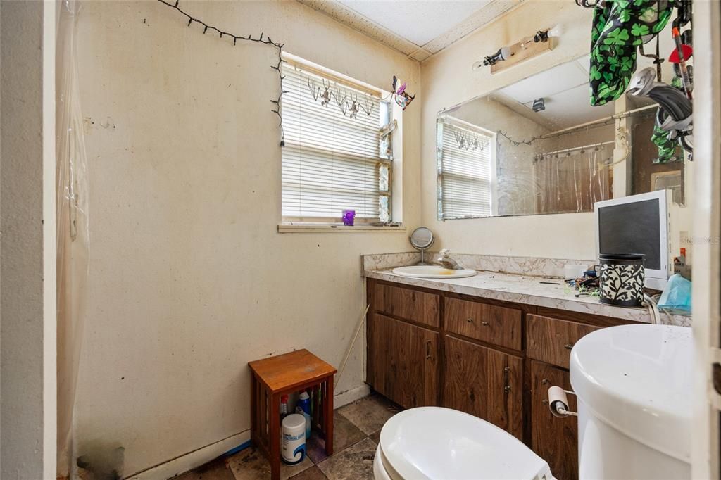 En Venta: $240,000 (4 camas, 0 baños, 1680 Pies cuadrados)