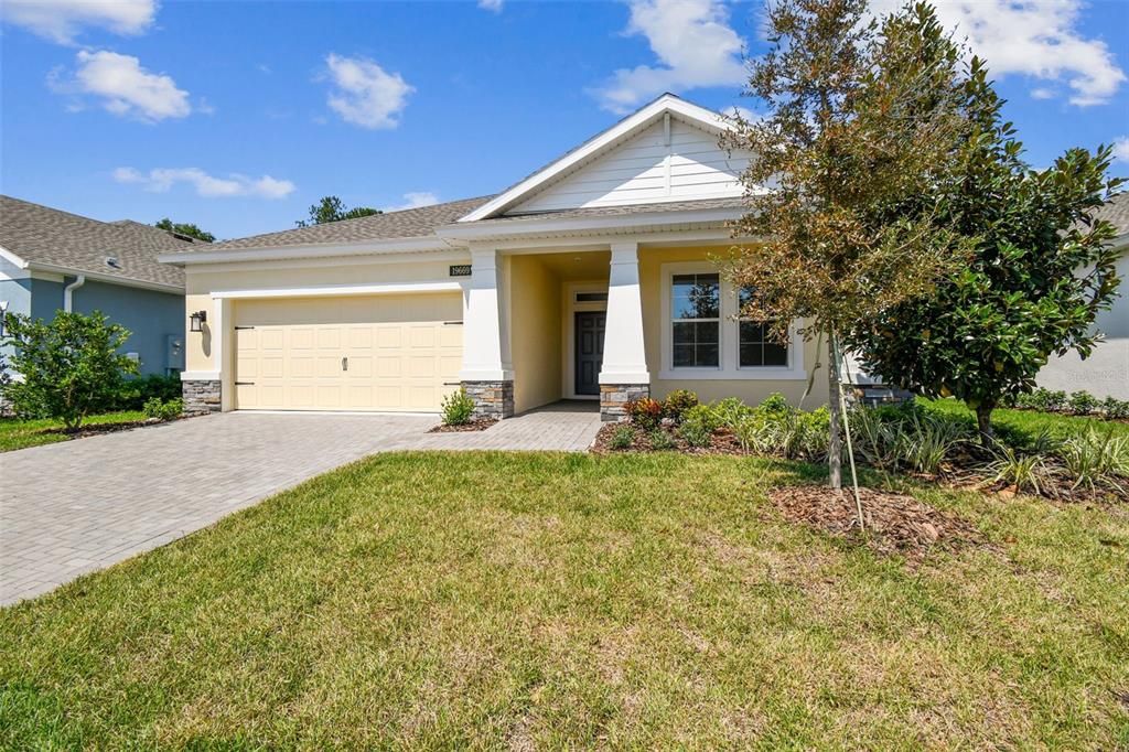 For Sale: $334,900 (2 beds, 2 baths, 1698 Square Feet)