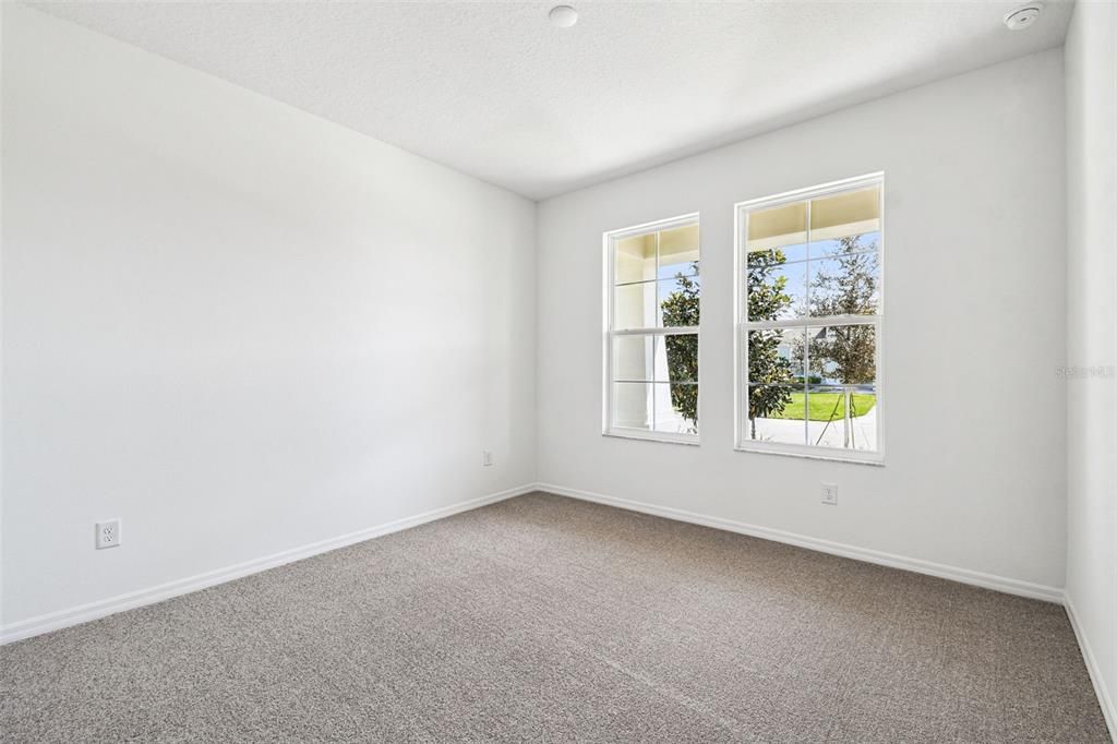 For Sale: $334,900 (2 beds, 2 baths, 1698 Square Feet)