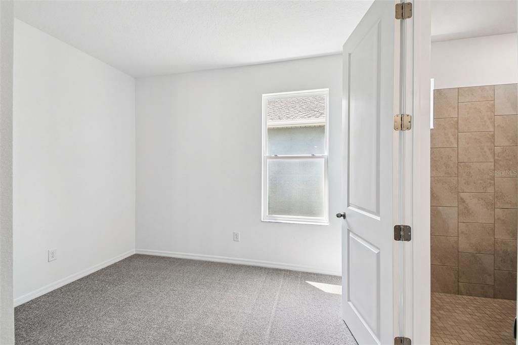 For Sale: $334,900 (2 beds, 2 baths, 1698 Square Feet)