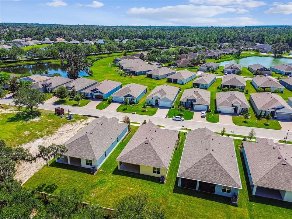 For Sale: $334,900 (2 beds, 2 baths, 1698 Square Feet)