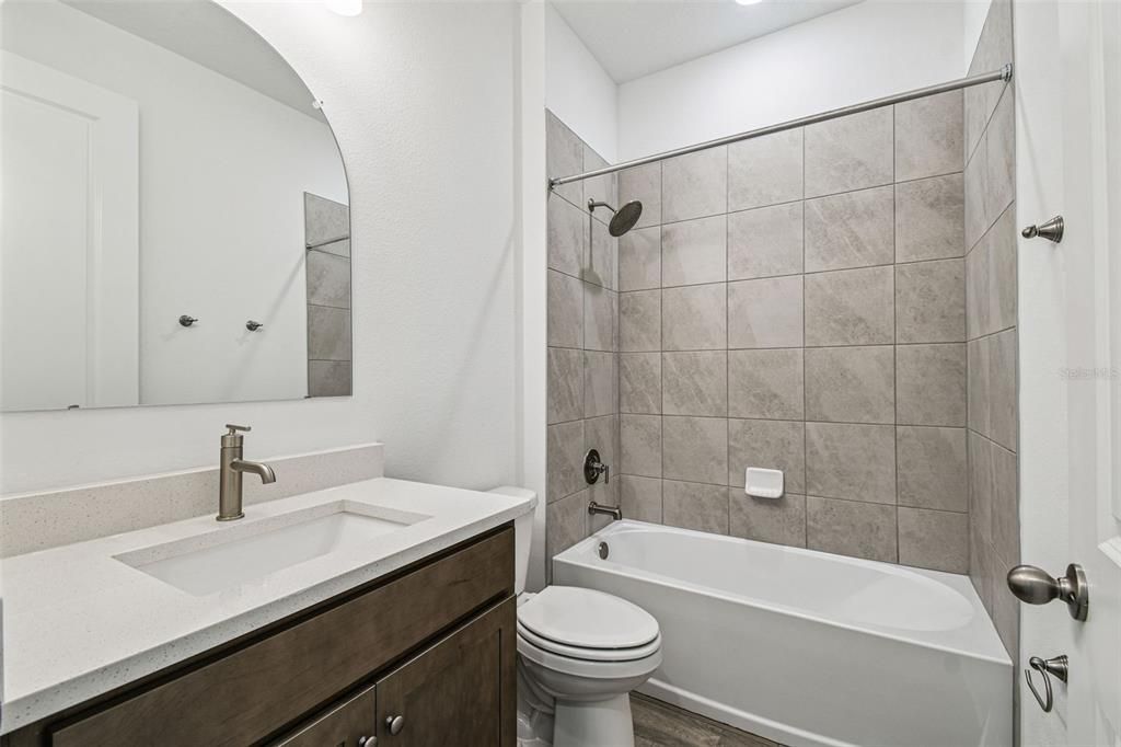For Sale: $334,900 (2 beds, 2 baths, 1698 Square Feet)