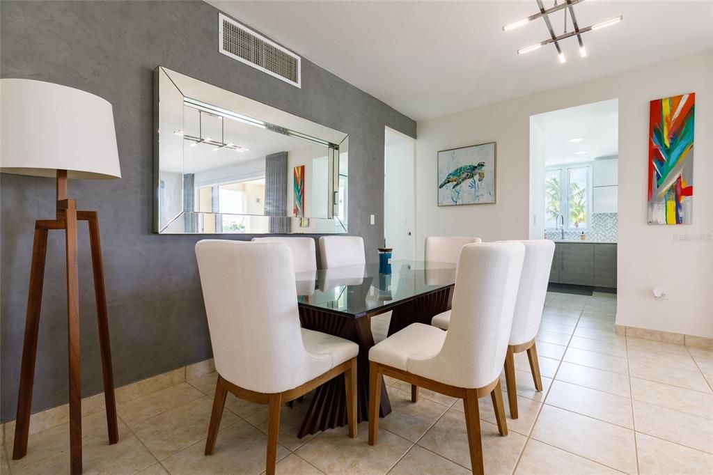 For Sale: $1,100,000 (3 beds, 3 baths, 1963 Square Feet)