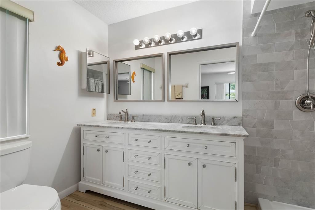 For Sale: $269,000 (2 beds, 2 baths, 1226 Square Feet)