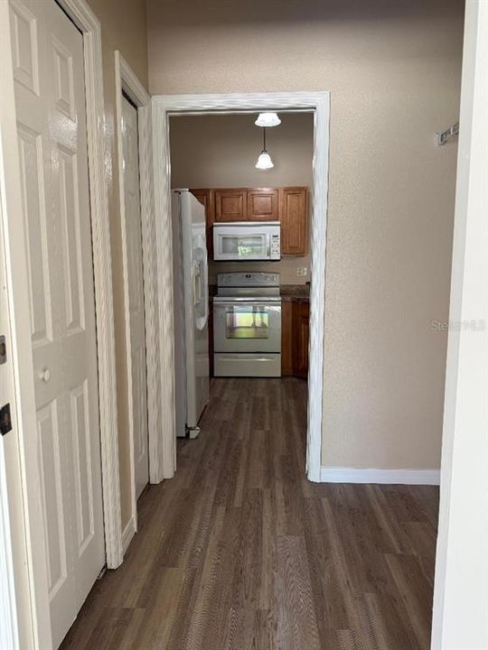 For Sale: $339,900 (3 beds, 2 baths, 1976 Square Feet)