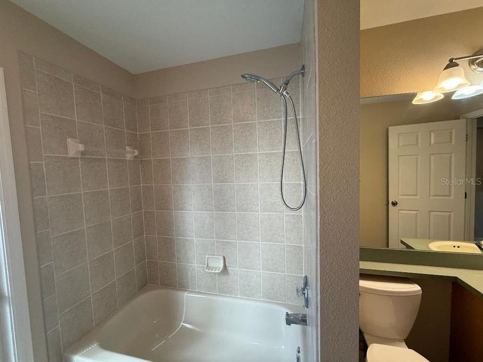 For Sale: $339,900 (3 beds, 2 baths, 1976 Square Feet)