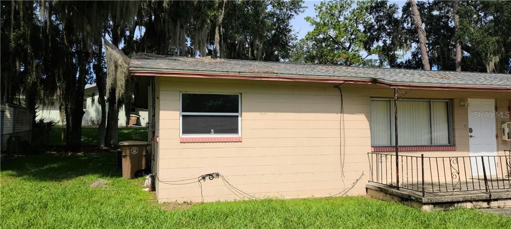 Recently Rented: $1,100 (2 beds, 1 baths, 840 Square Feet)