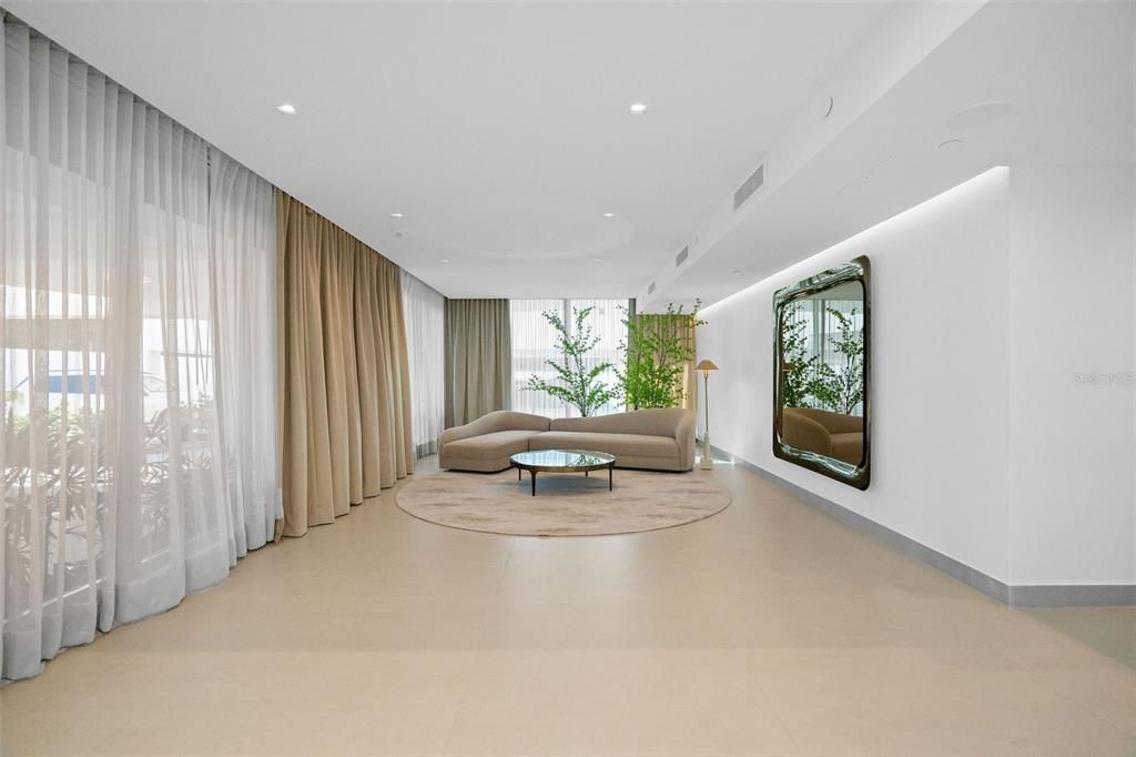 For Sale: $2,495,000 (3 beds, 3 baths, 2740 Square Feet)