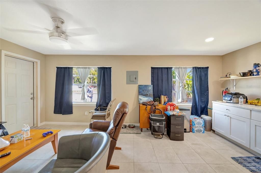 En Venta: $549,900 (3 camas, 0 baños, 2753 Pies cuadrados)