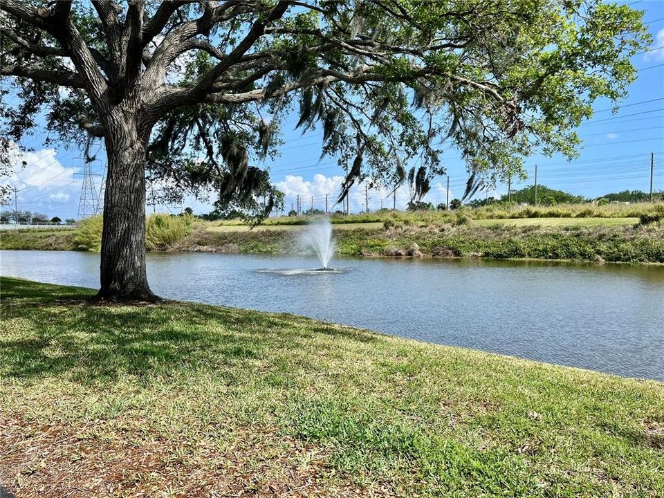 For Sale: $154,900 (1 beds, 1 baths, 570 Square Feet)