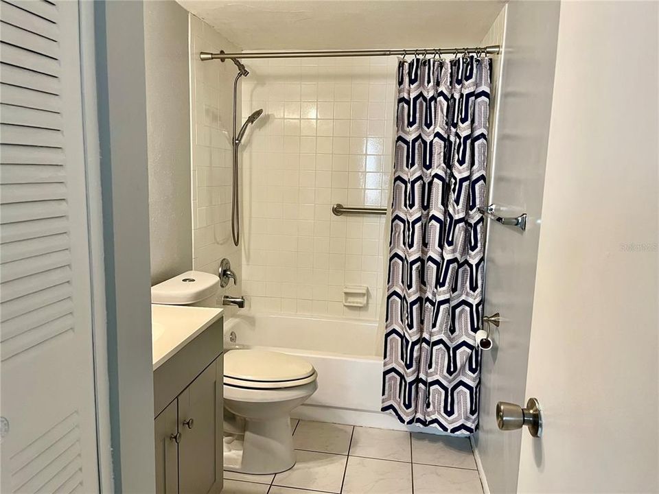 For Sale: $154,900 (1 beds, 1 baths, 570 Square Feet)