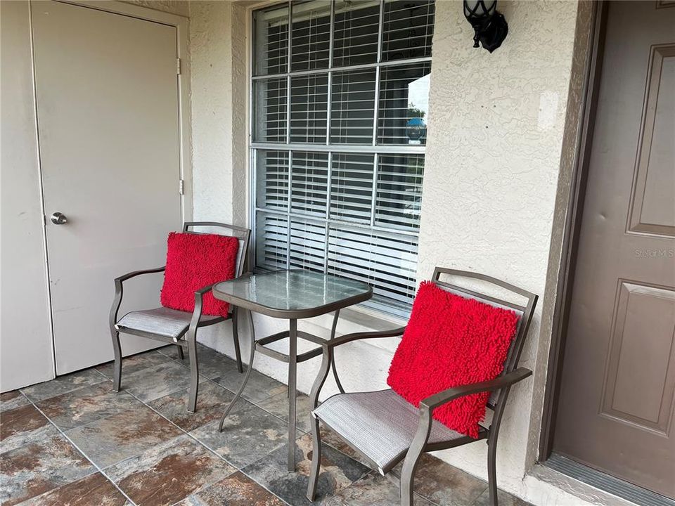 For Sale: $154,900 (1 beds, 1 baths, 570 Square Feet)