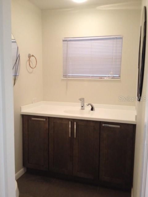 En Venta: $650,000 (2 camas, 1 baños, 2499 Pies cuadrados)