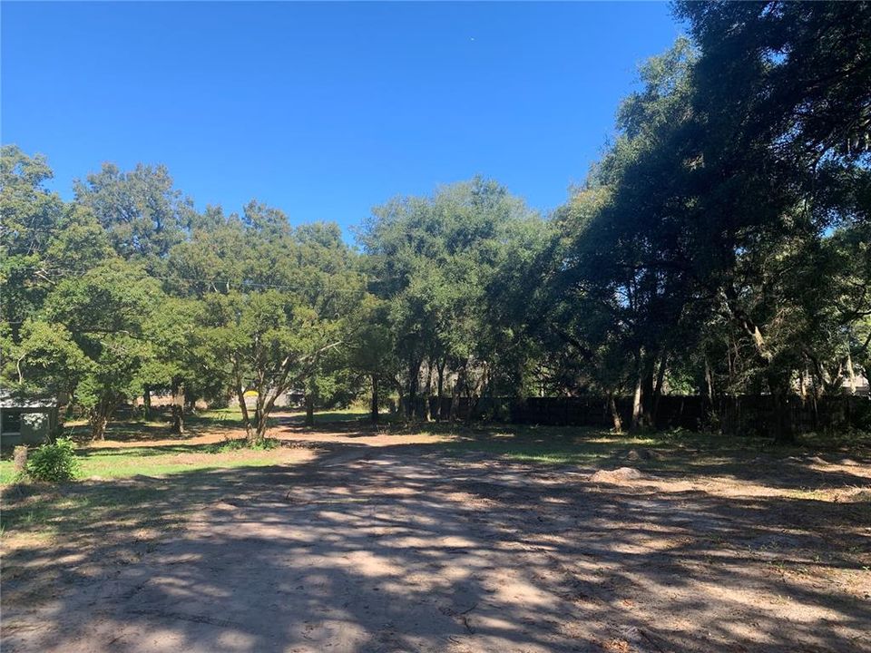 En Venta: $650,000 (2 camas, 1 baños, 2499 Pies cuadrados)