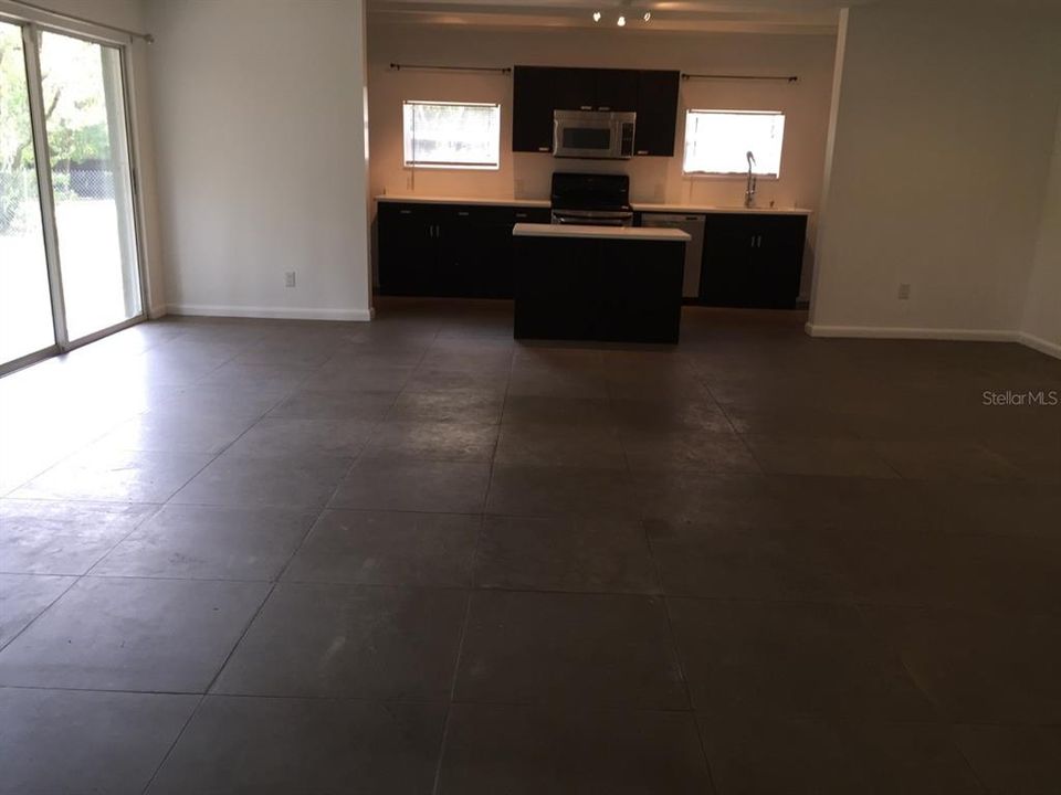 En Venta: $650,000 (2 camas, 1 baños, 2499 Pies cuadrados)