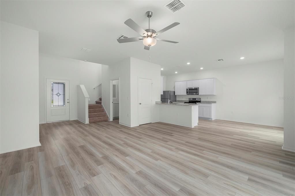 En Venta: $417,900 (4 camas, 2 baños, 2059 Pies cuadrados)