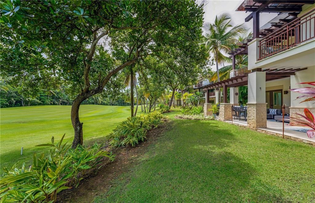 На продажу: $2,750,000 (3 спален, 3 ванн, 2765 Квадратных фут)