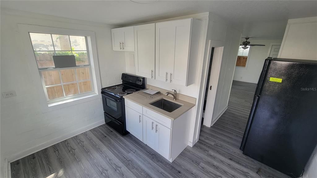 Active With Contract: $629,526 (4 beds, 0 baths, 2914 Square Feet)