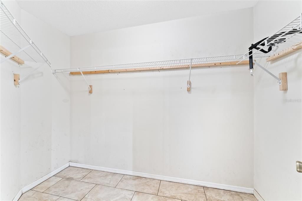 En Venta: $325,000 (3 camas, 2 baños, 1678 Pies cuadrados)