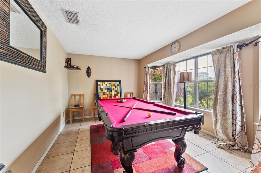 En Venta: $325,000 (3 camas, 2 baños, 1678 Pies cuadrados)