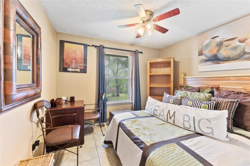 En Venta: $325,000 (3 camas, 2 baños, 1678 Pies cuadrados)