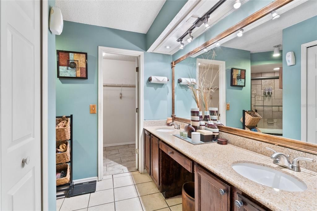 En Venta: $325,000 (3 camas, 2 baños, 1678 Pies cuadrados)