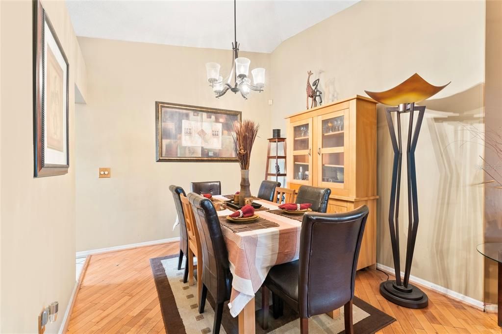 En Venta: $325,000 (3 camas, 2 baños, 1678 Pies cuadrados)