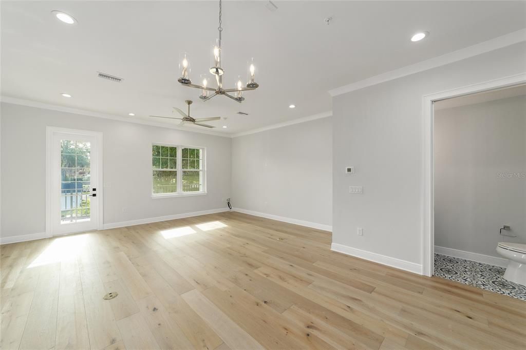 For Sale: $774,900 (3 beds, 3 baths, 2250 Square Feet)