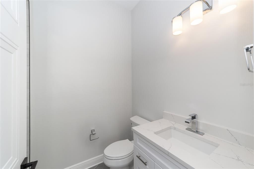 For Sale: $774,900 (3 beds, 3 baths, 2250 Square Feet)