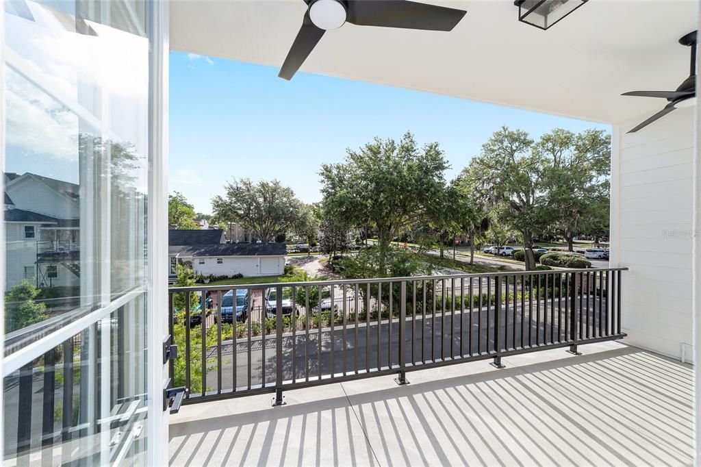 For Sale: $774,900 (3 beds, 3 baths, 2250 Square Feet)