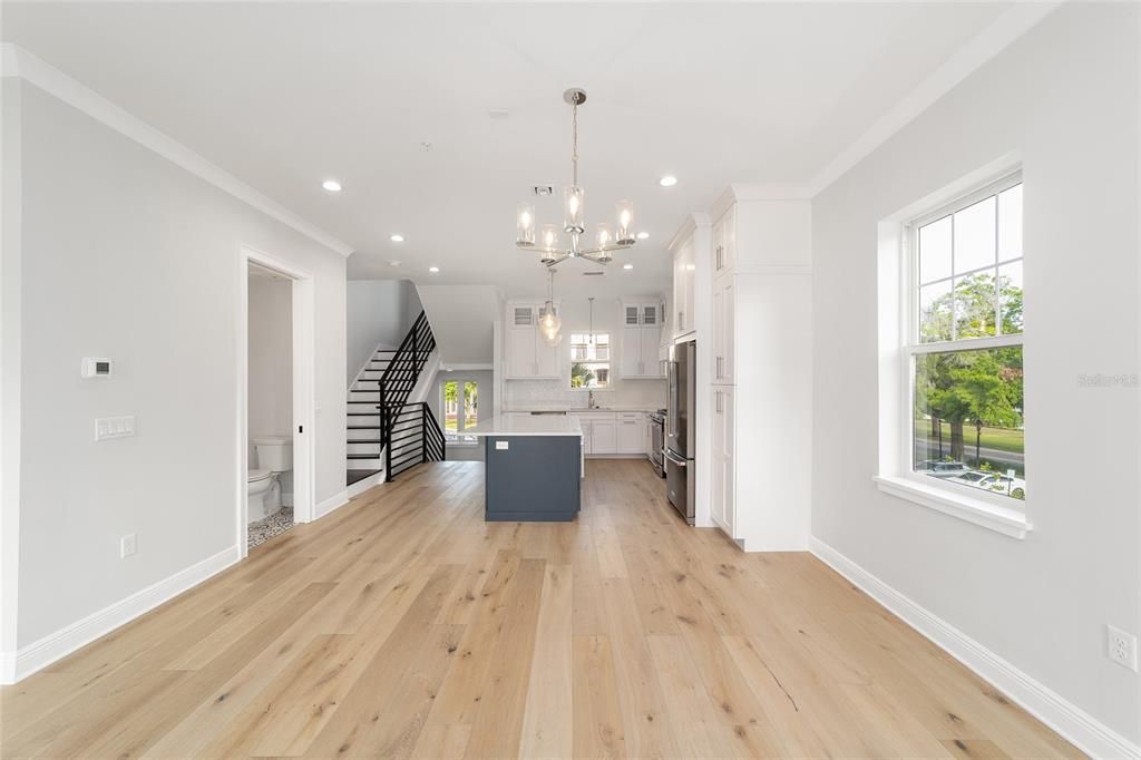 For Sale: $774,900 (3 beds, 3 baths, 2250 Square Feet)