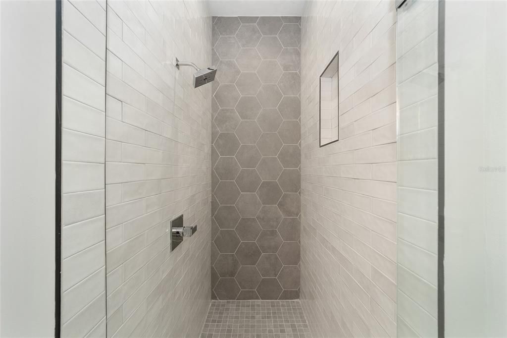 For Sale: $774,900 (3 beds, 3 baths, 2250 Square Feet)