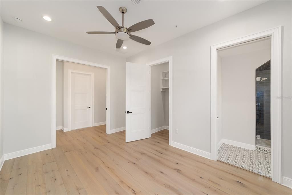 For Sale: $774,900 (3 beds, 3 baths, 2250 Square Feet)