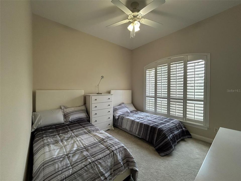 出租: $6,200 (4 贝兹, 3 浴室, 2719 平方英尺)