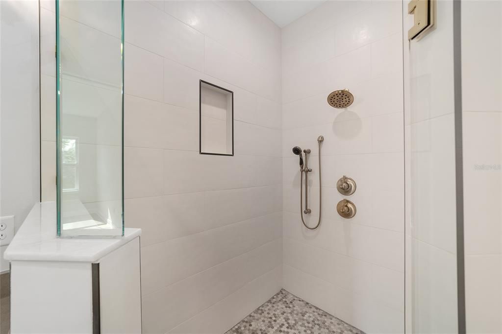 For Sale: $769,900 (3 beds, 3 baths, 2250 Square Feet)