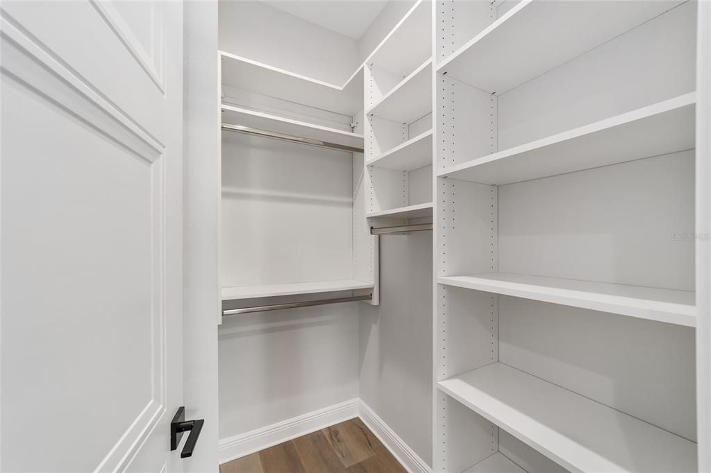 For Sale: $769,900 (3 beds, 3 baths, 2250 Square Feet)