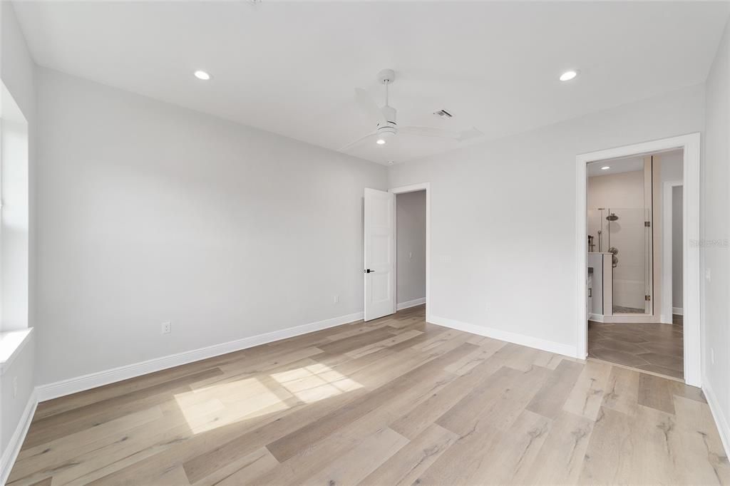 For Sale: $769,900 (3 beds, 3 baths, 2250 Square Feet)